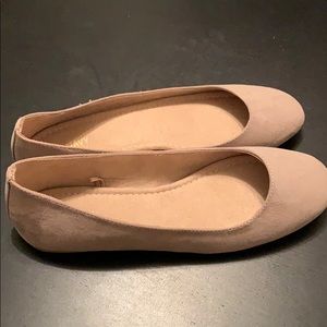 NWOT tan suede ballet flats - never worn